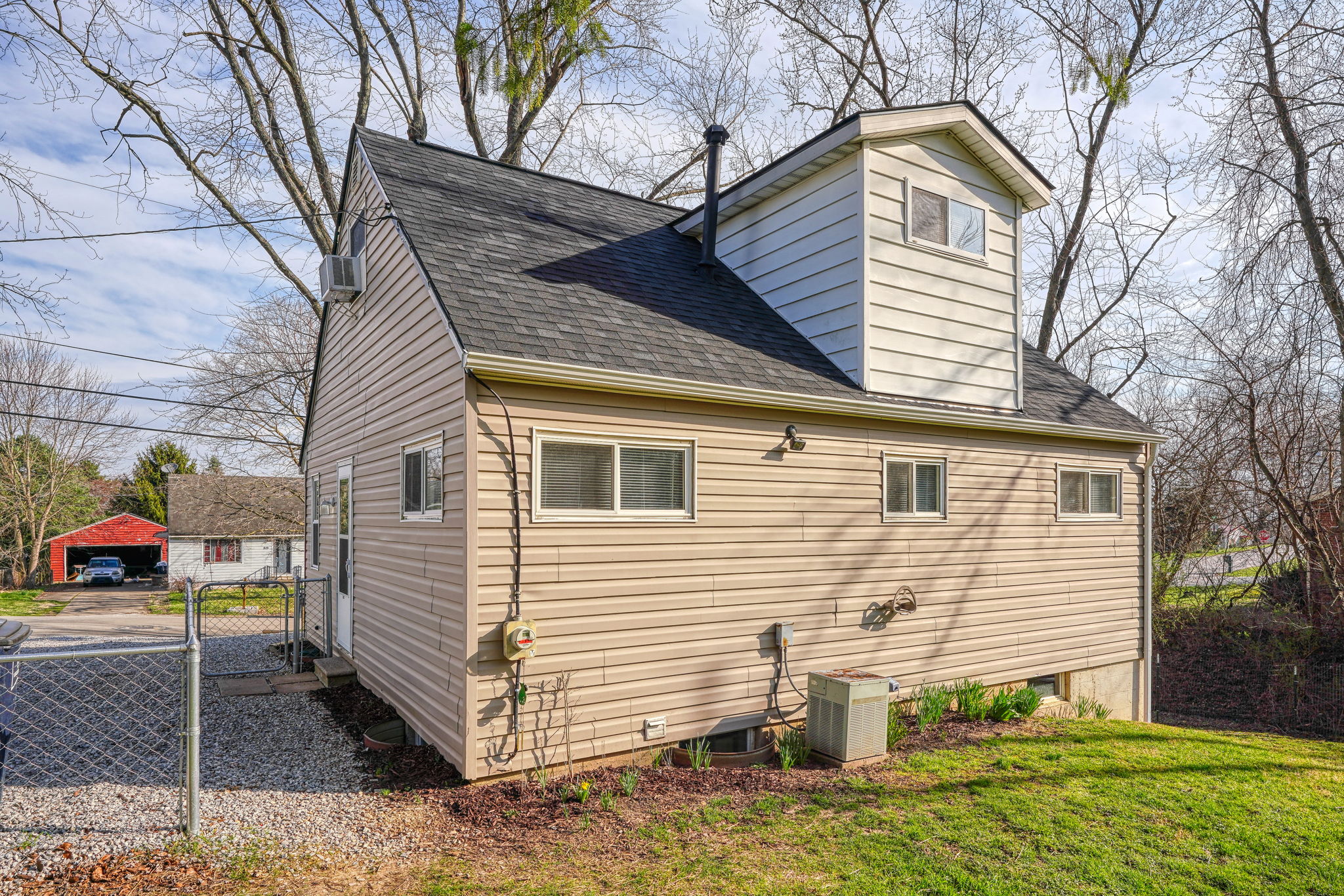 812 Spring St (13)