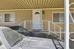 004_F8_812 W Clover Rd