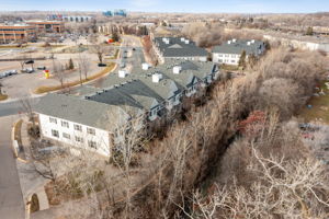 02_Exterior