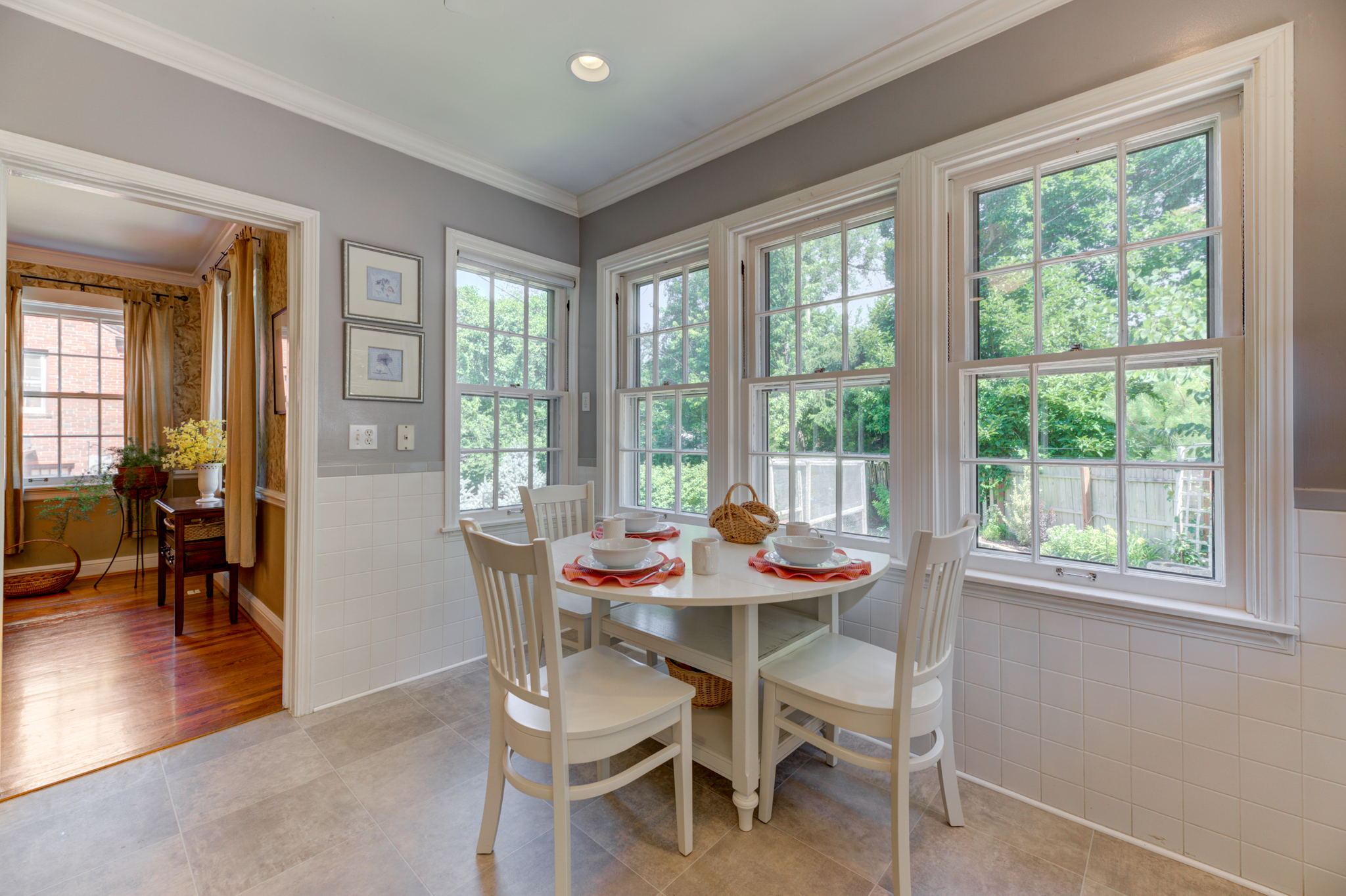 10 Kitchen