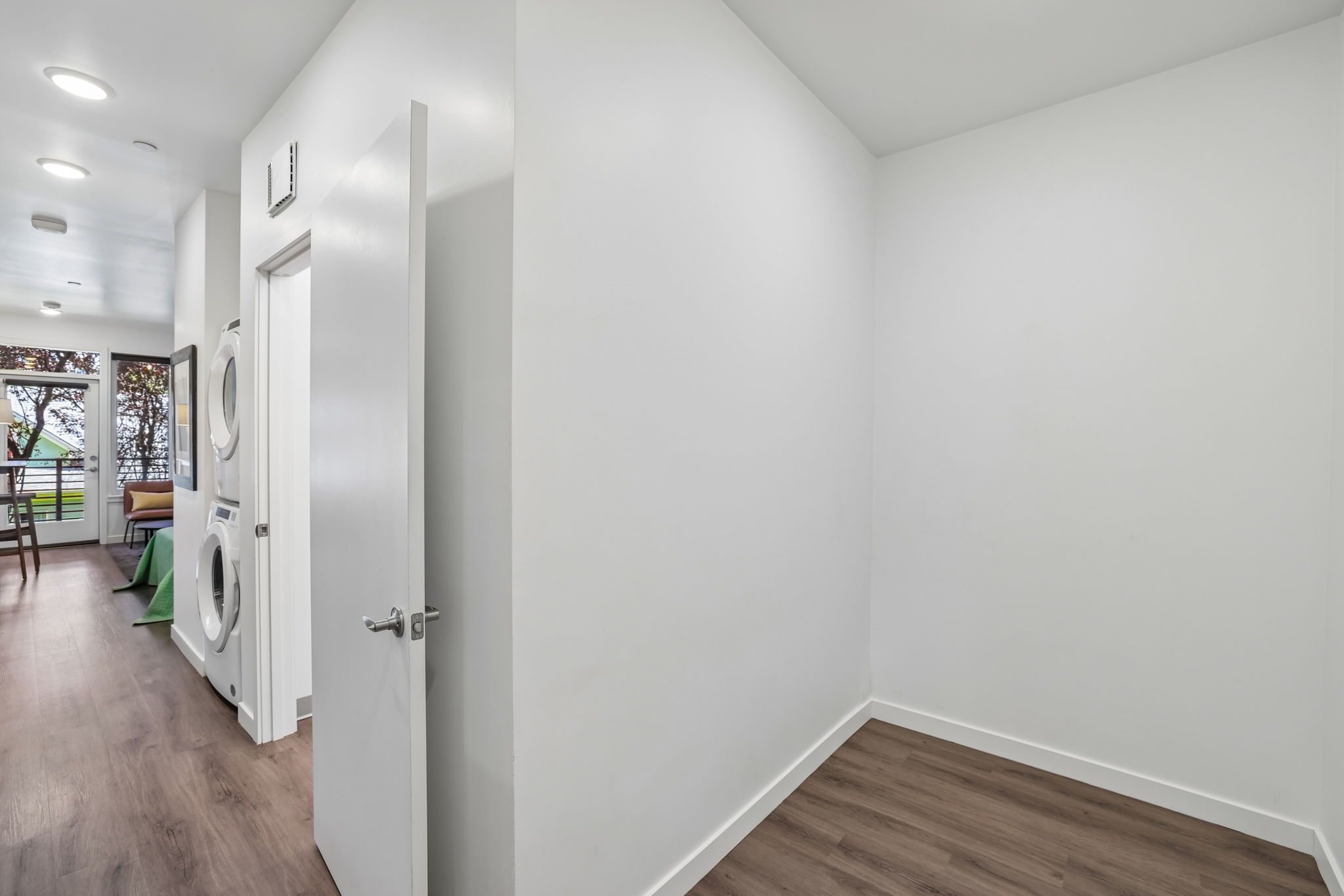 8124 SE 6th Ave-Unit 202-S1507-011