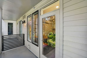 8124 SE 6th Ave-Unit 202-S1507-005