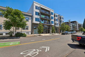 8124 SE 6th Ave-Unit 406-S1507-004