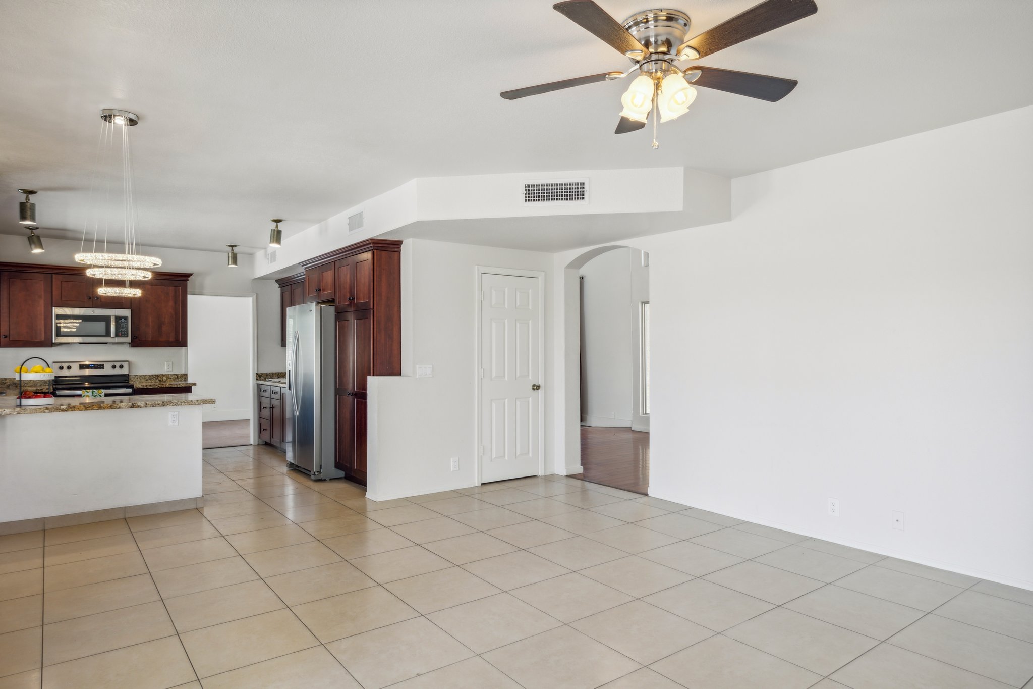 8125 S Kenwood Ln, Tempe, AZ 85284 - 019.jpg