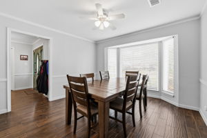 Kitchen/Breakfast Area