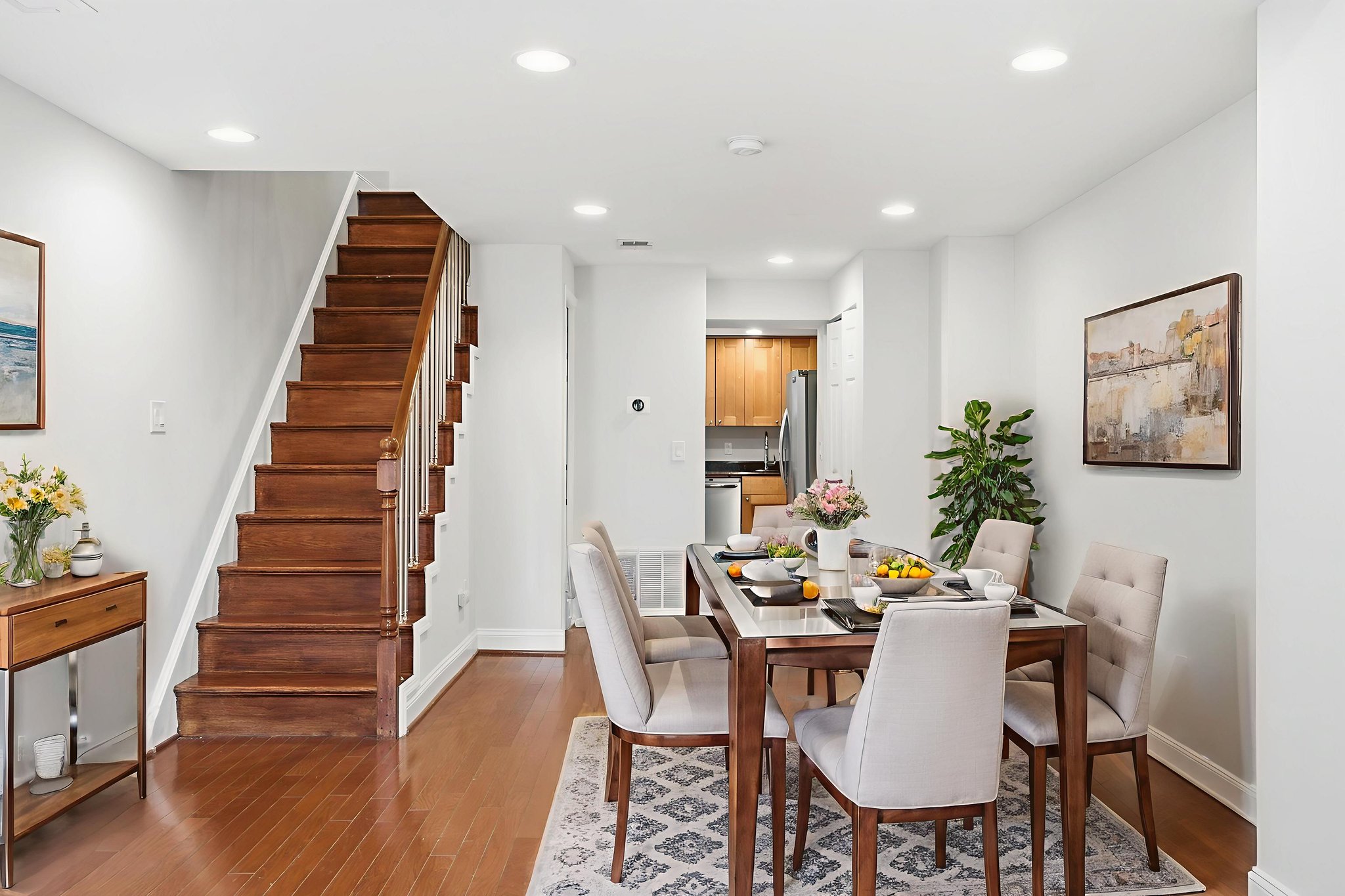 DSC03314 virtually staged.jpeg