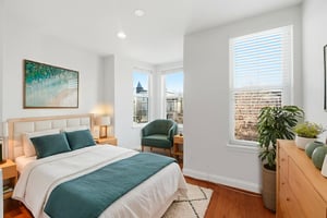 DSC03249 virtually staged.jpeg