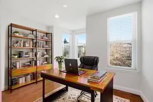 DSC03249 virtually staged.jpeg