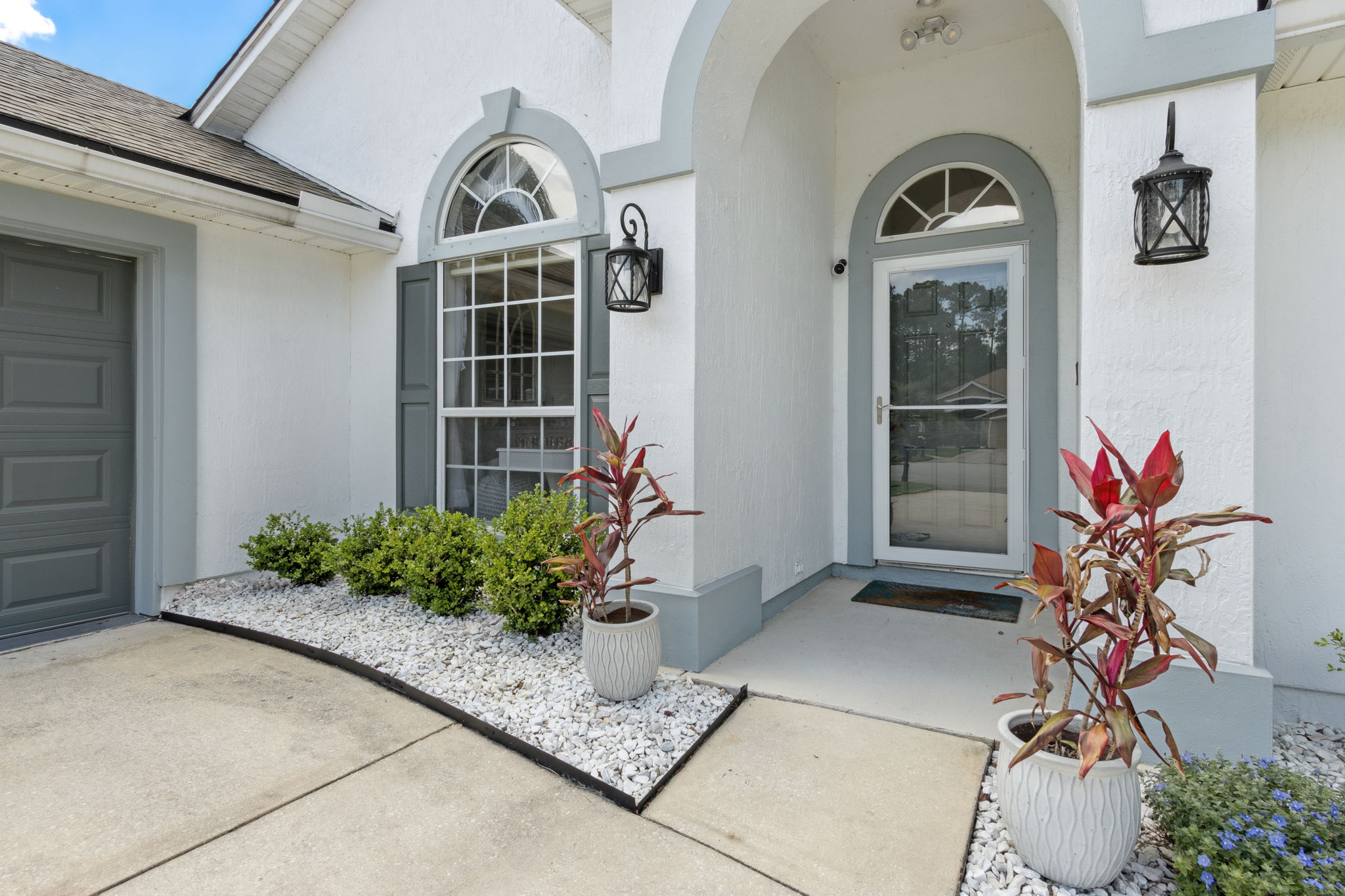 Front Entry Detail