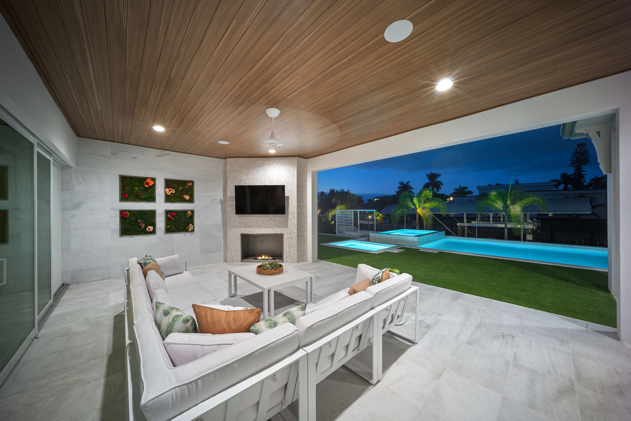 Outdoor Living- NIGHT