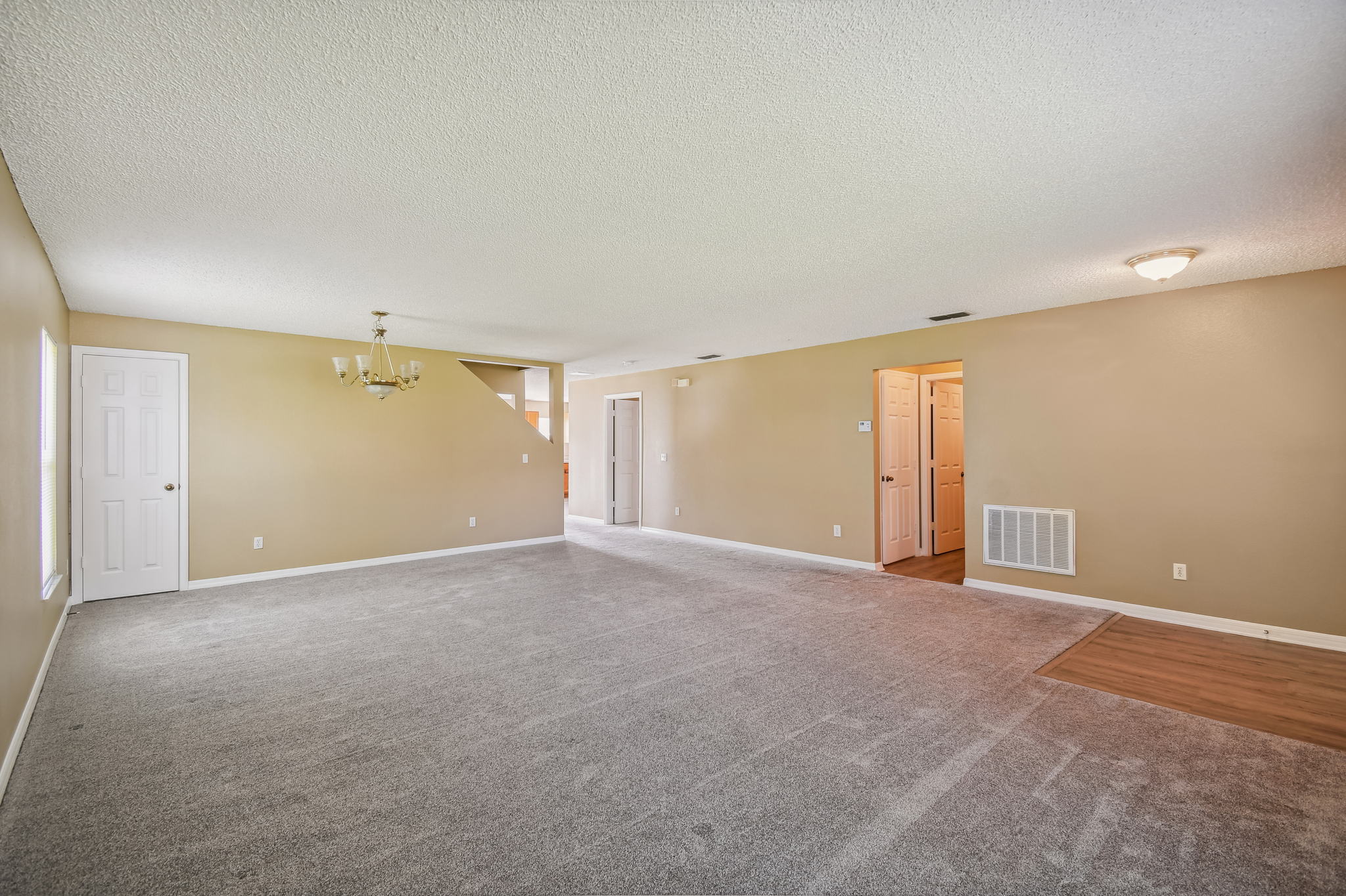 Formal living & dining rooms