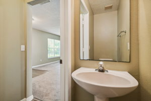 1st floor half bathroom