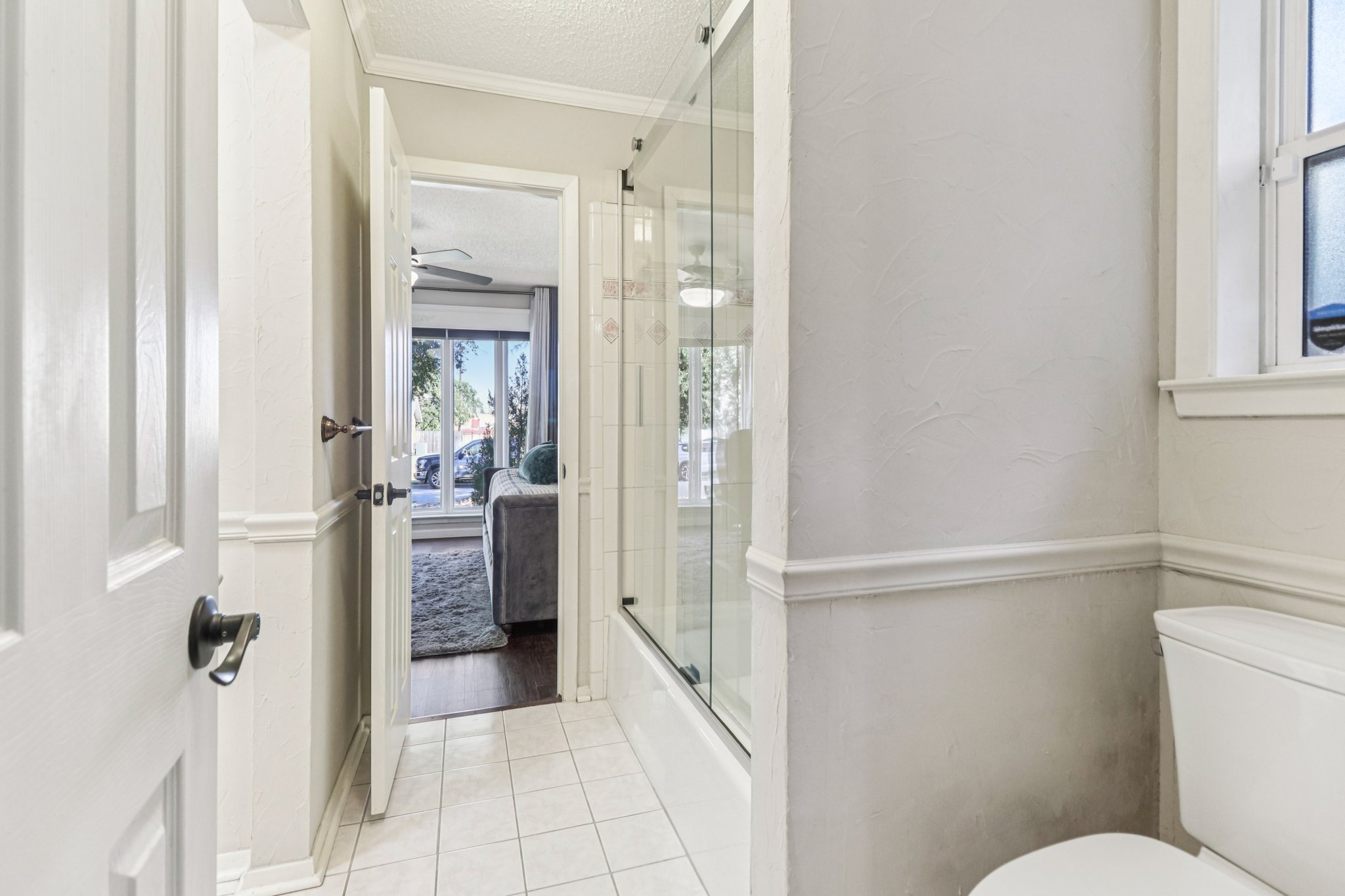 Overhill Ct-L2110-043.jpg