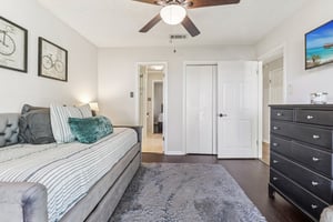 Overhill Ct-L2110-036.jpg