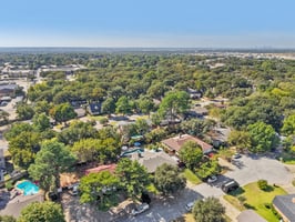 Overhill Ct-L2110-058.jpg