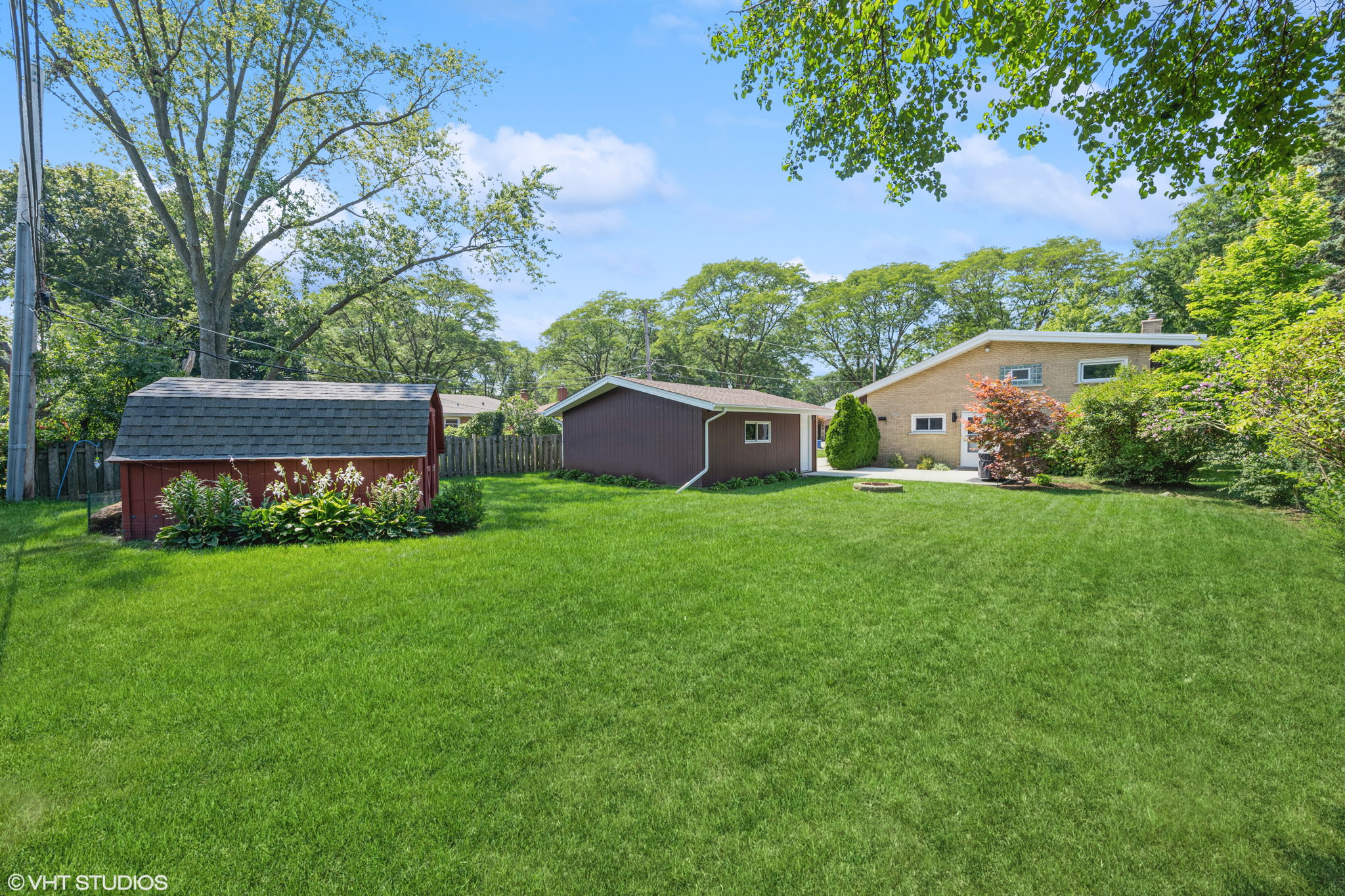 813 S Emerson St, Mt Prospect, IL 60056 | ShowingTime+ Listing Media 