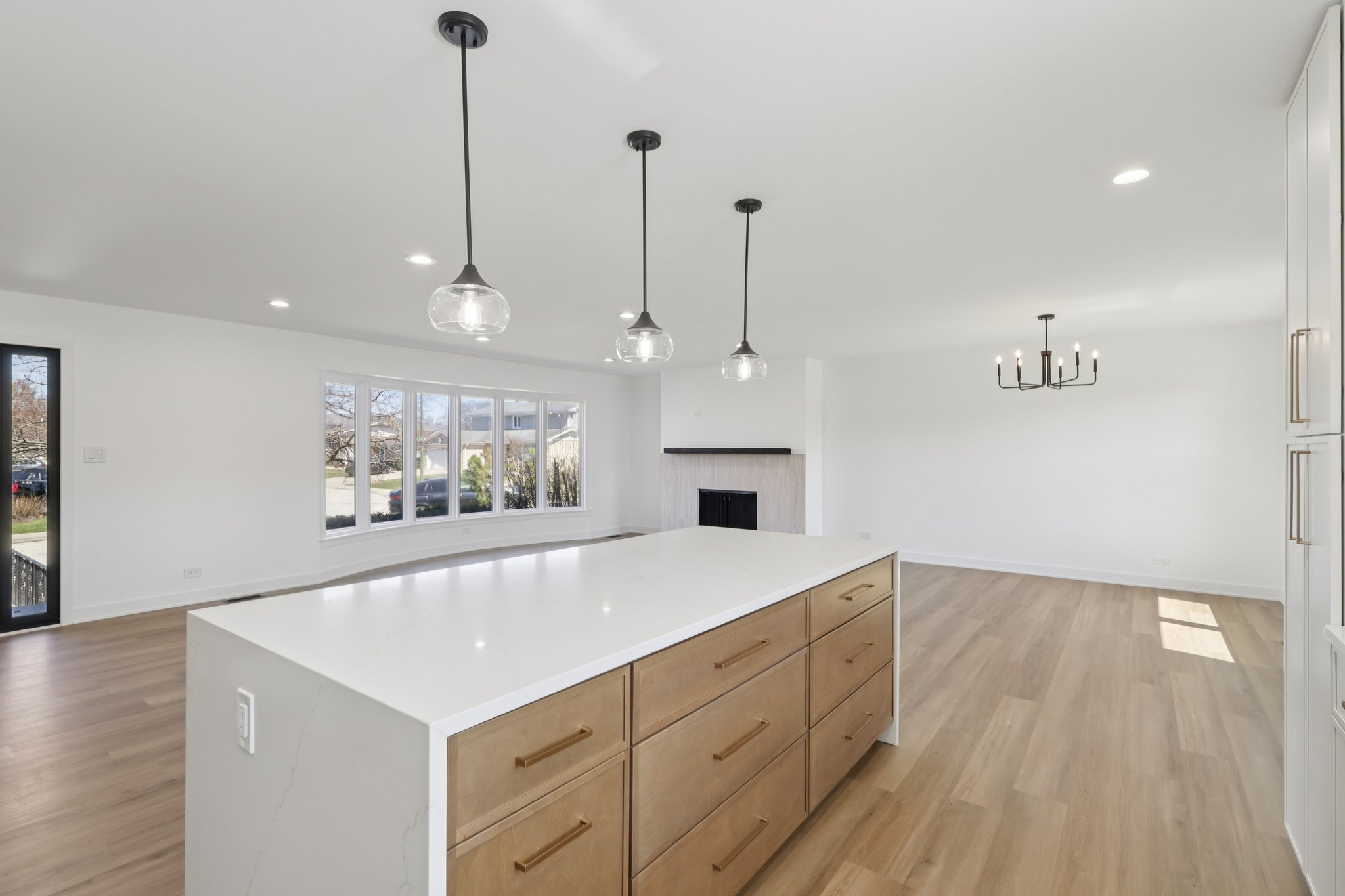 W Rascher Ave-S2803-009.jpg