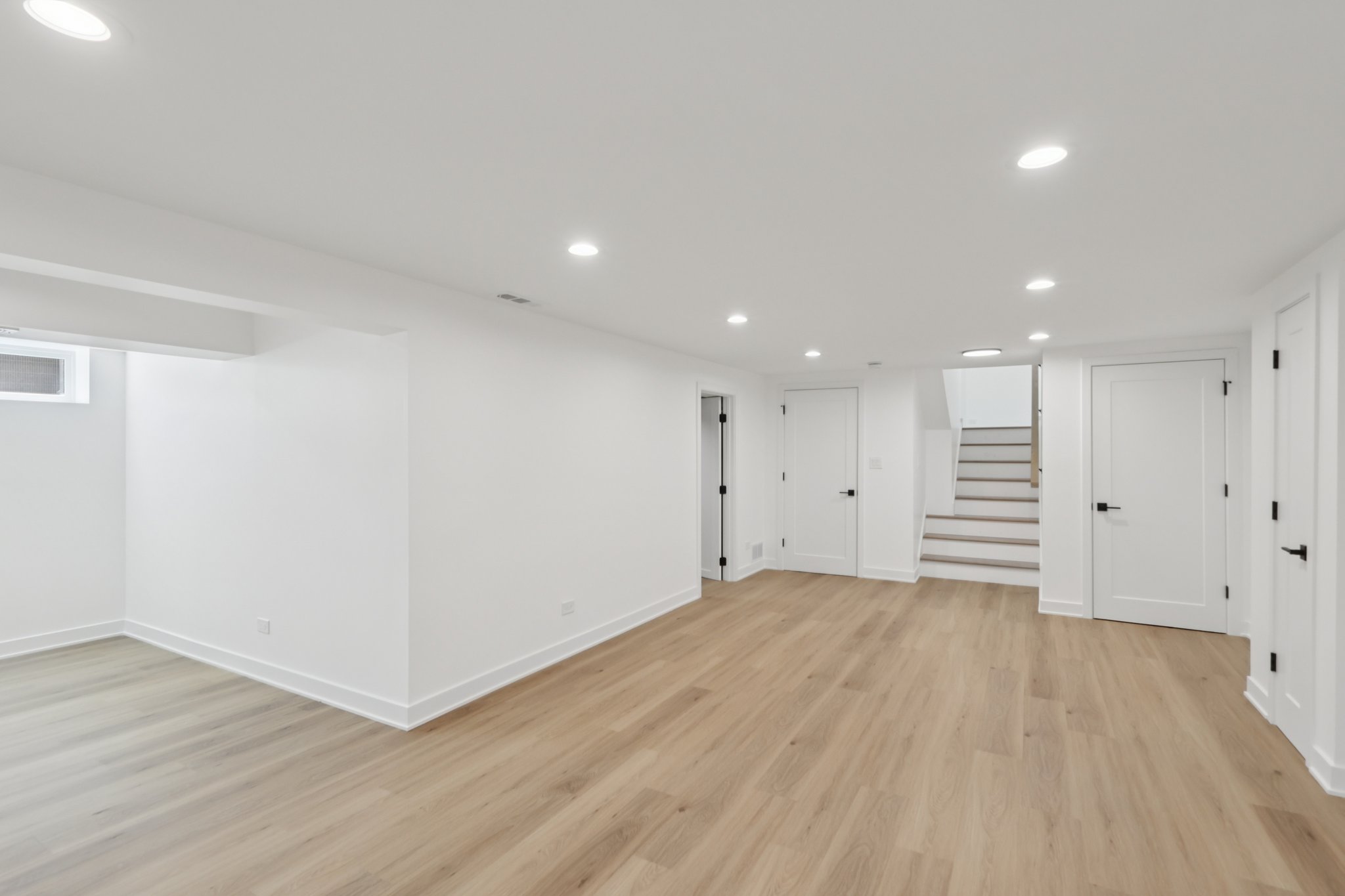 W Rascher Ave-S2803-013.jpg