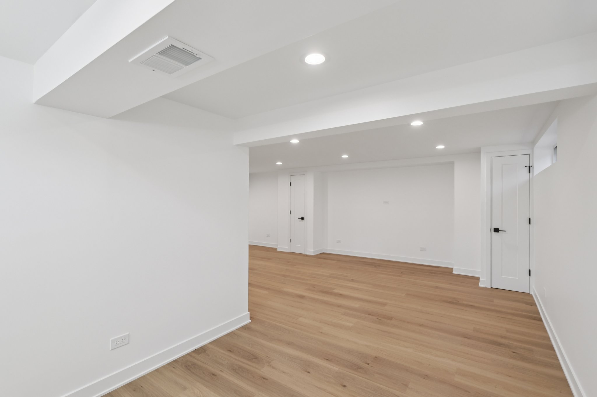 W Rascher Ave-S2803-014.jpg