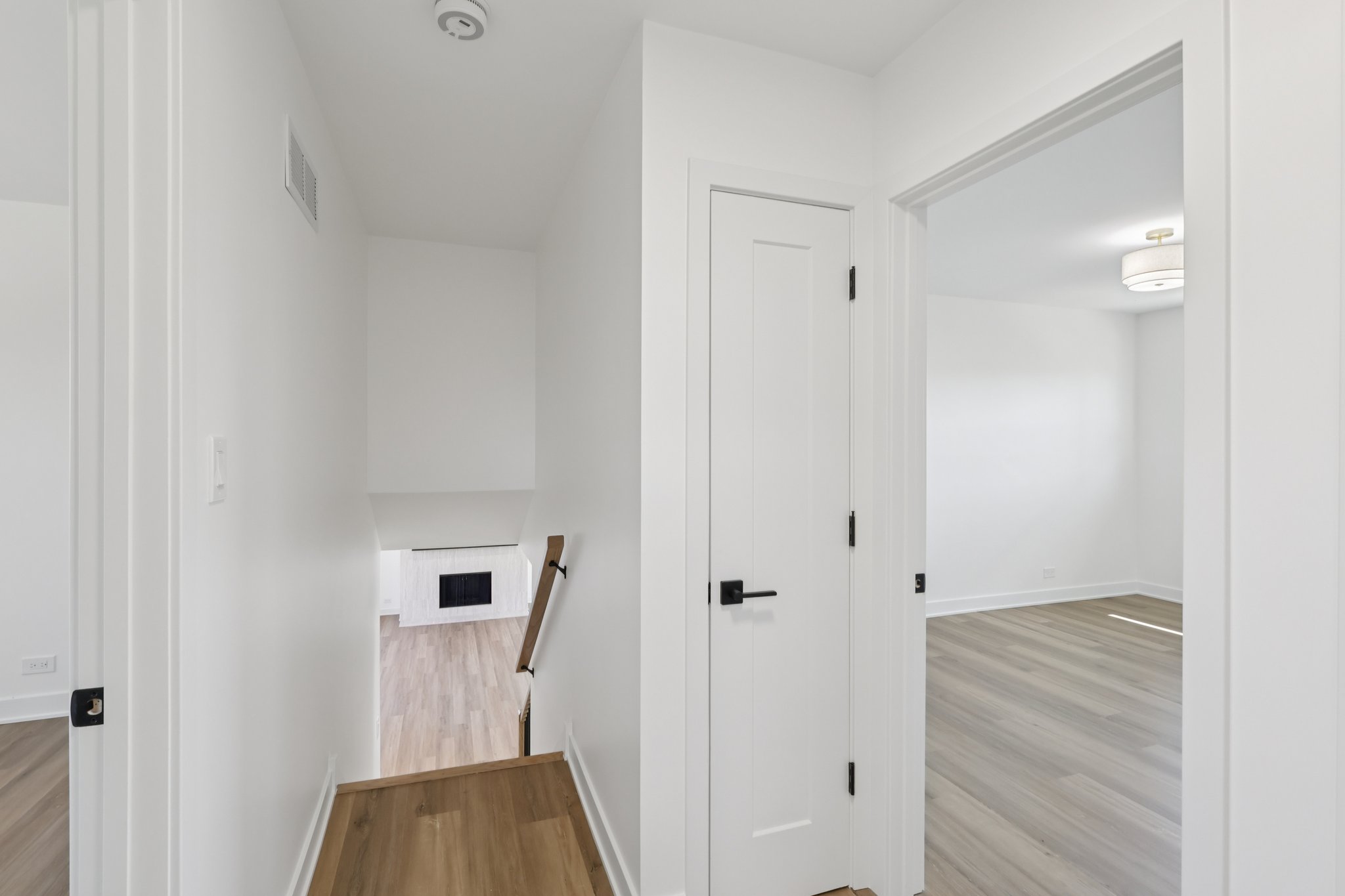 W Rascher Ave-S2803-015.jpg