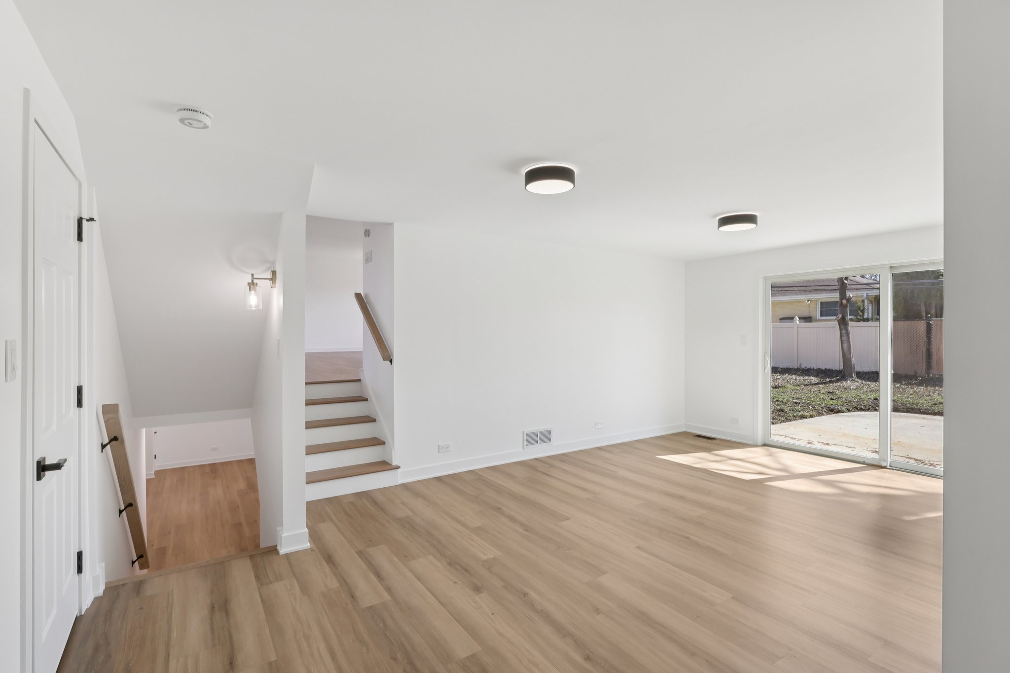 W Rascher Ave-S2803-028.jpg