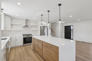 W Rascher Ave-S2803-011.jpg