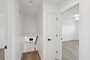 W Rascher Ave-S2803-015.jpg