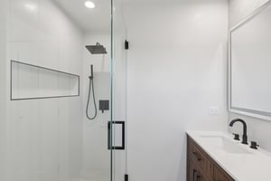 W Rascher Ave-S2803-020.jpg