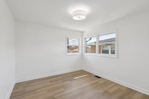 W Rascher Ave-S2803-023.jpg