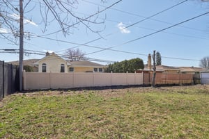 W Rascher Ave-S2803-043.jpg