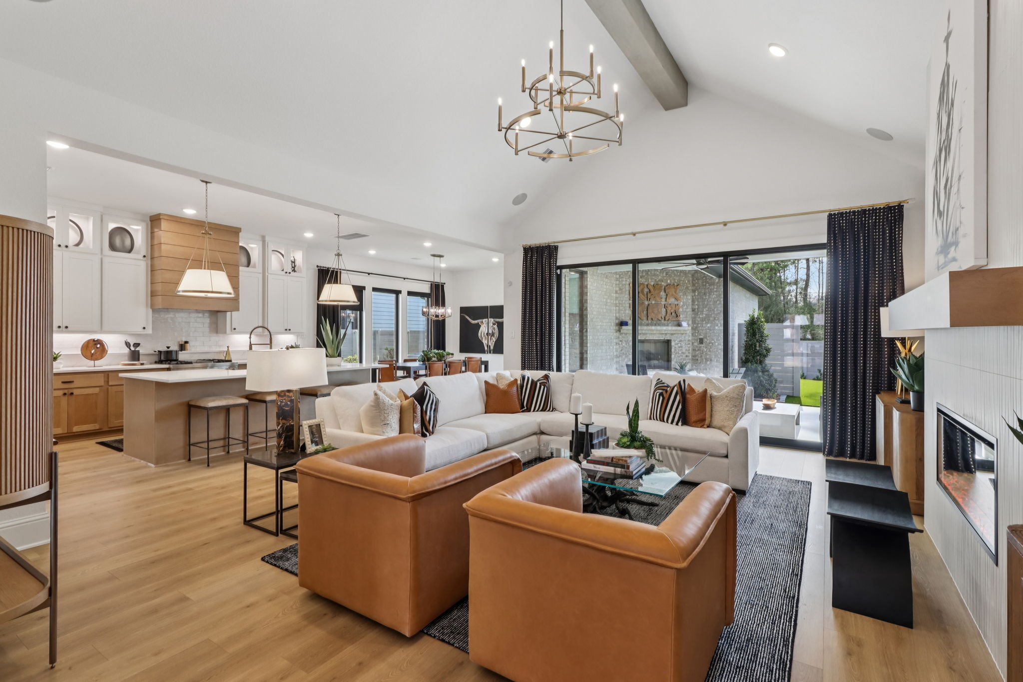 8137 Yall Street-S2101-006