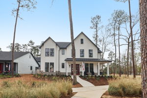 8137 Yall Street-S2101-001