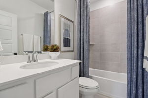 8137 Yall Street-S2101-036