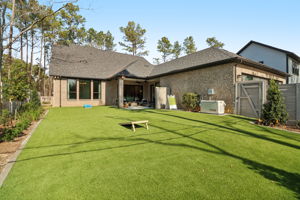 8137 Yall Street-S2101-044