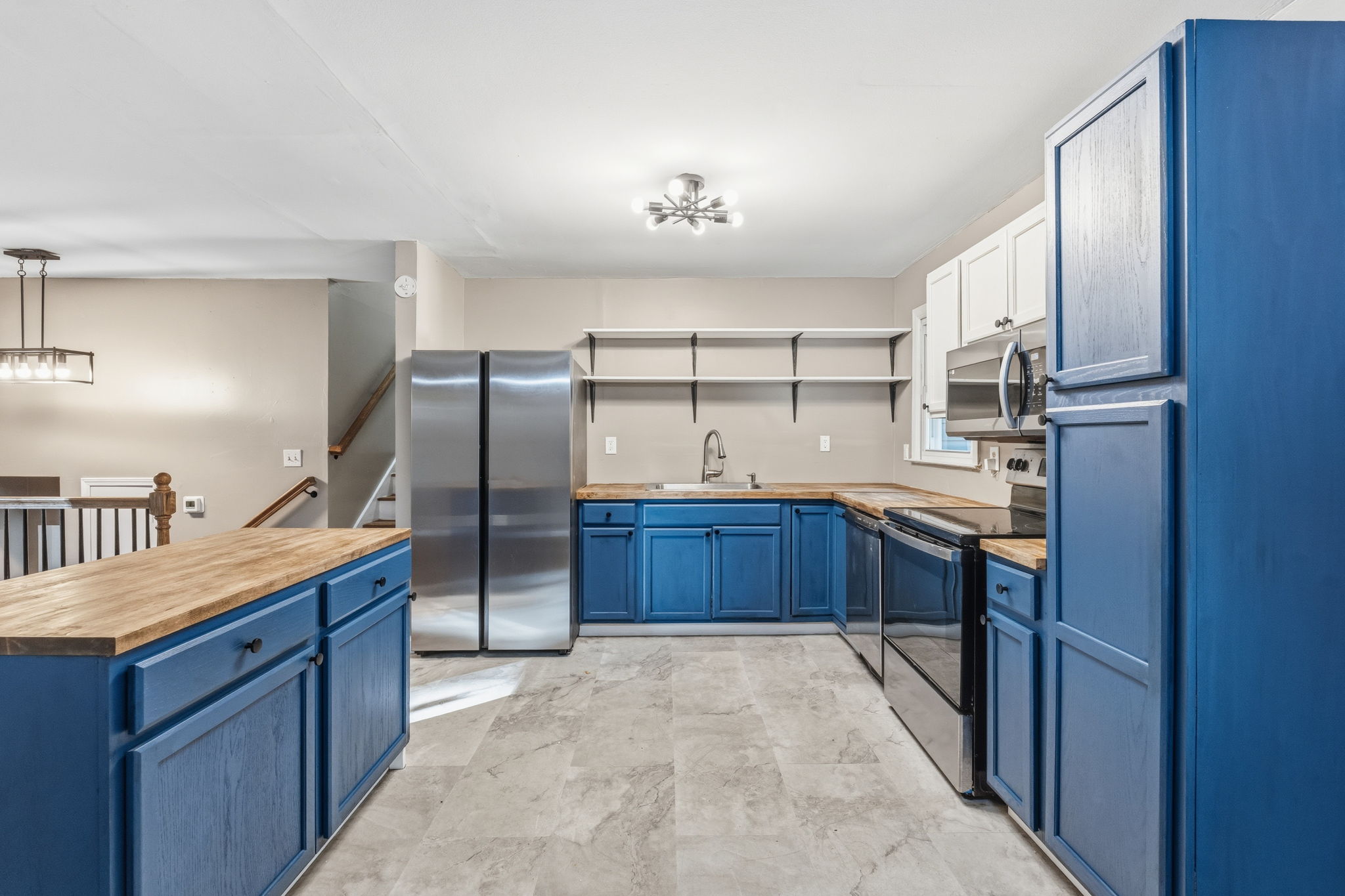 Kitchen (Main Level)