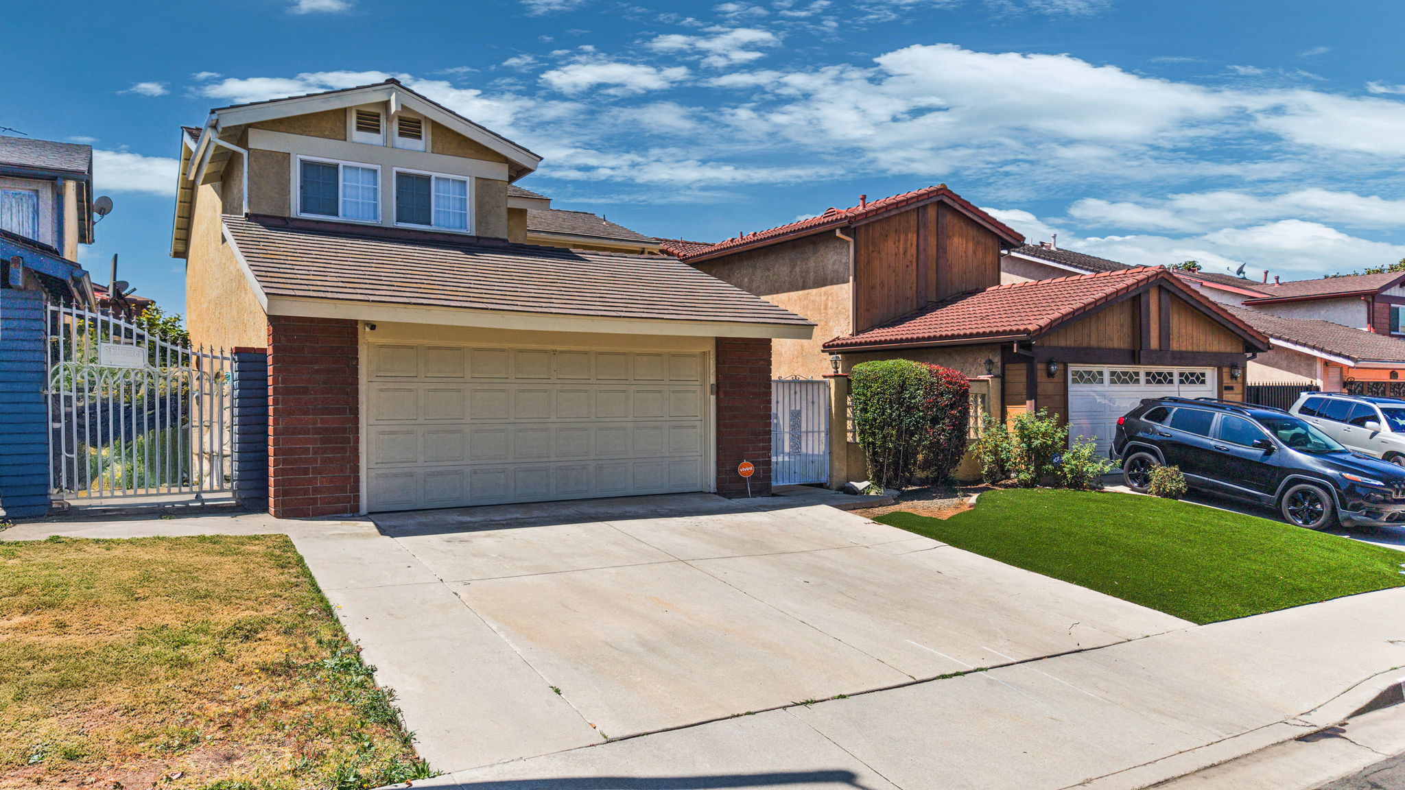 814 E Sandpoint Ct