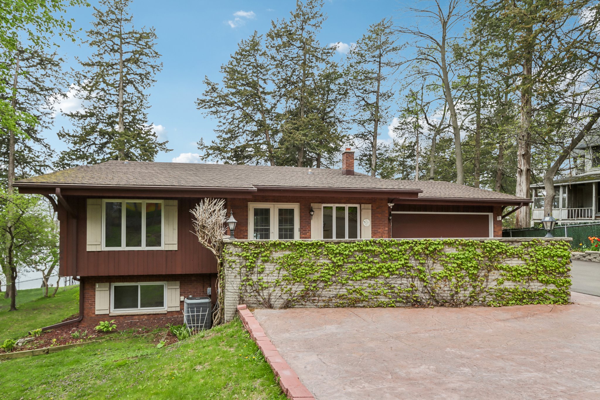 Highland Rd-S0105-002.jpg