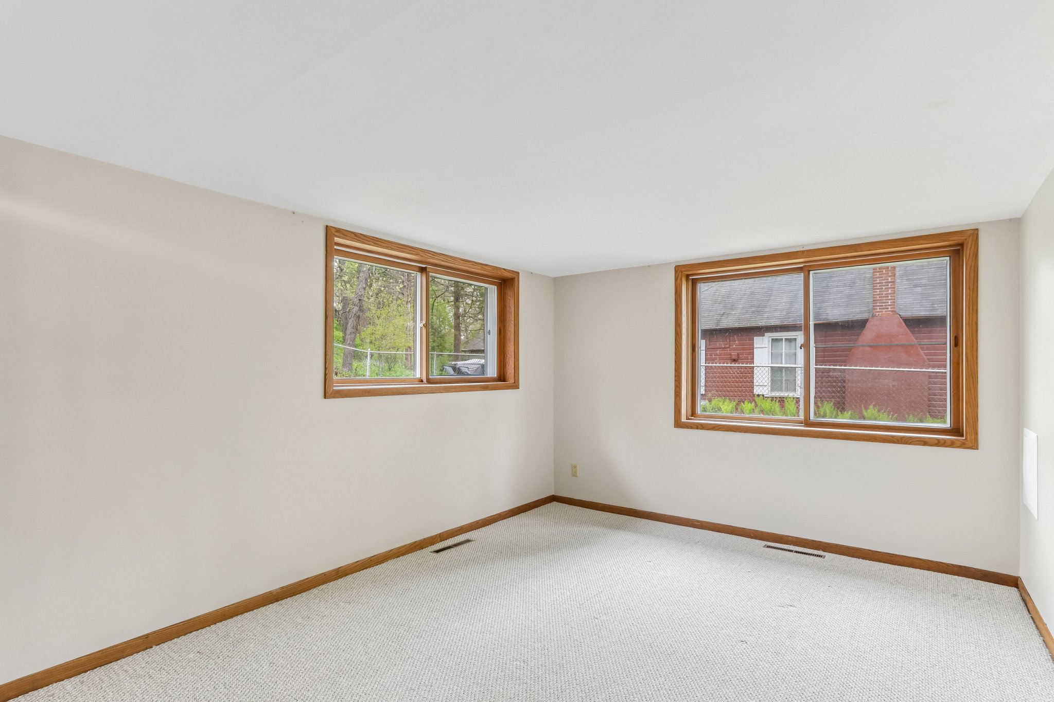 Highland Rd-S0105-025.jpg