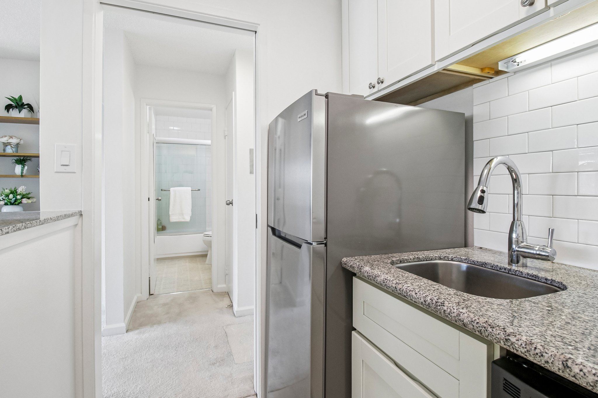 N Delaware St 504-S0707-013.jpg