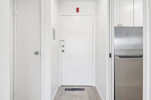 N Delaware St 504-S0707-005.jpg