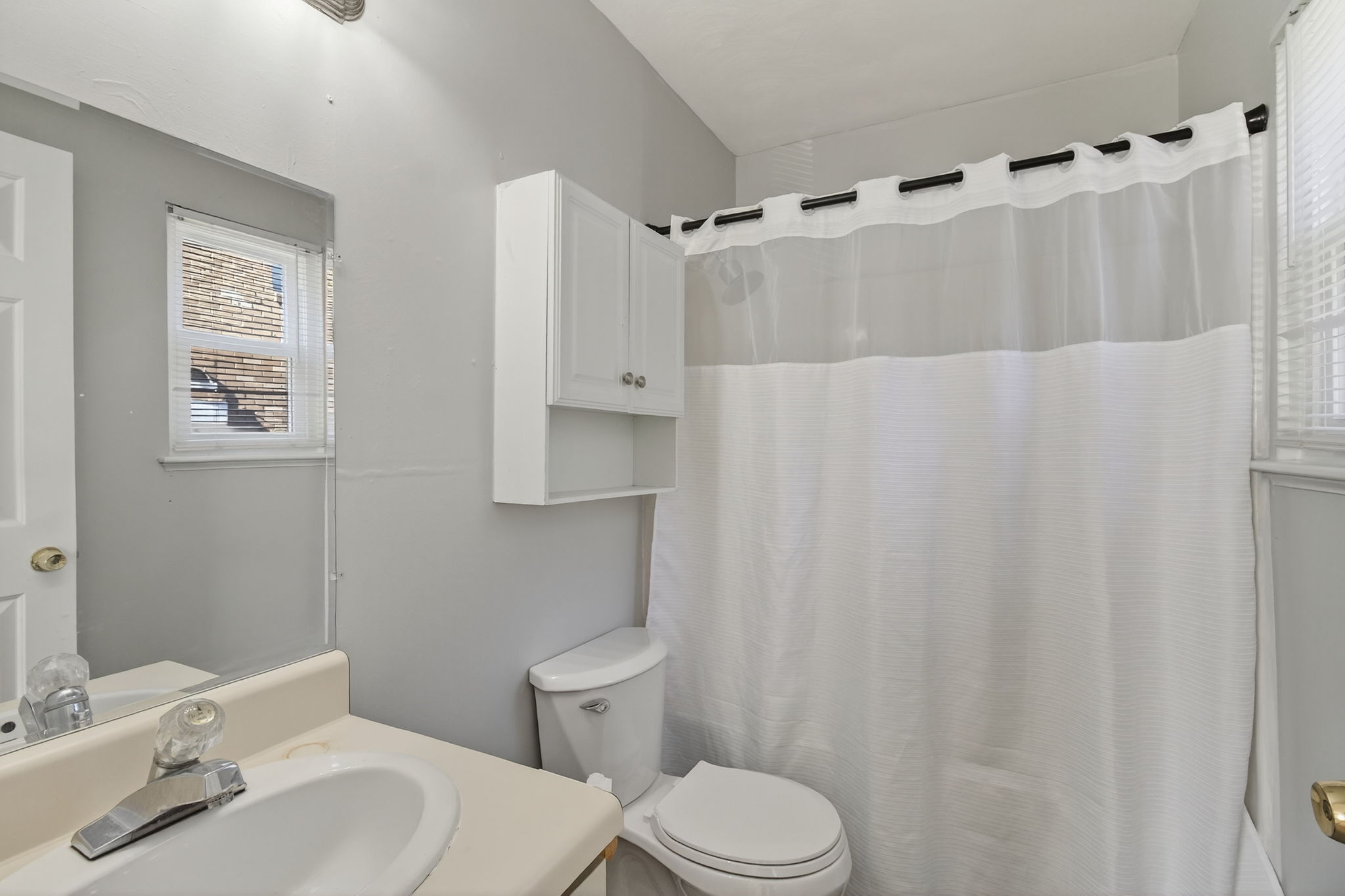 Downstairs Unit A Primary Bathroom