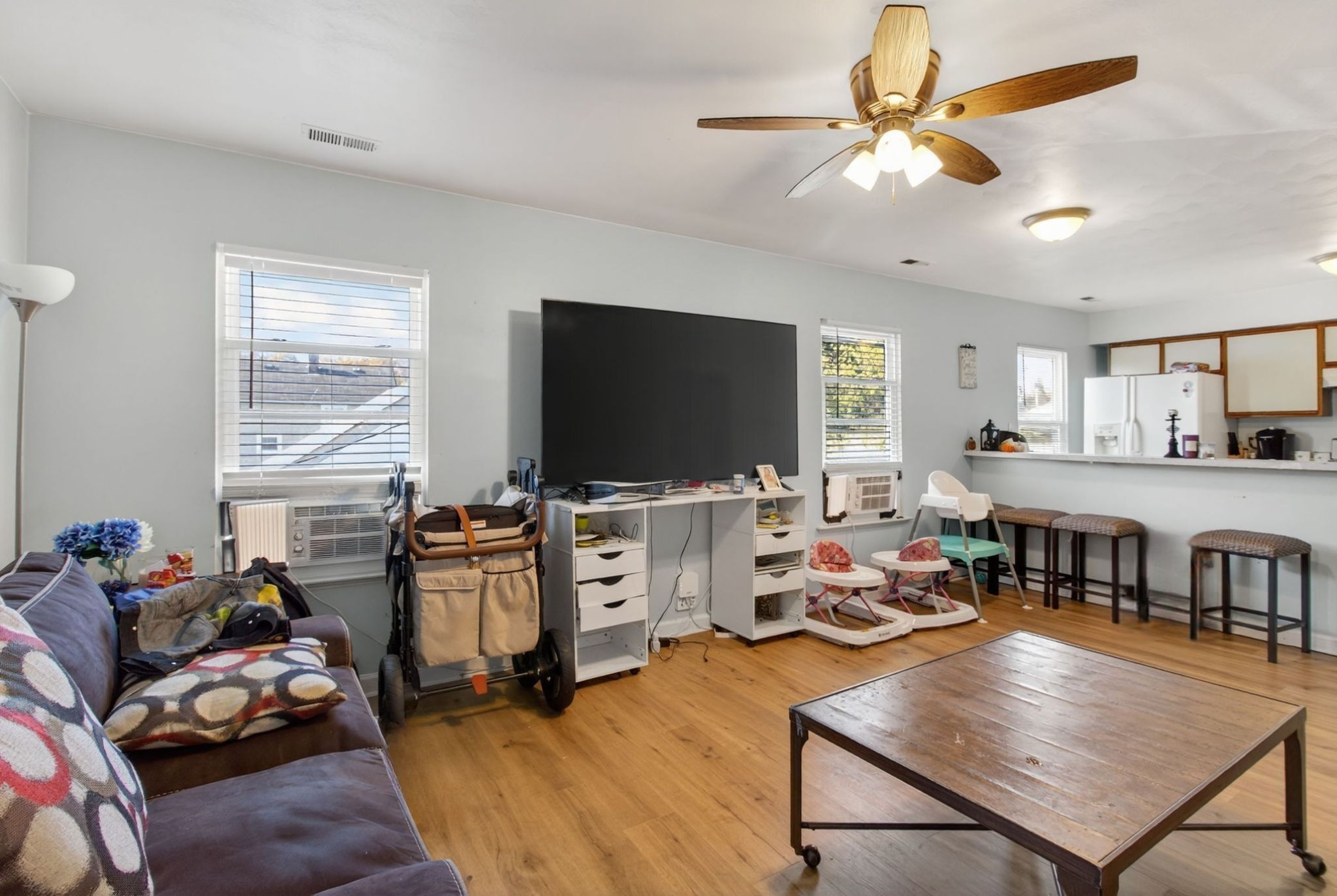 Upstairs Unit B Living Room