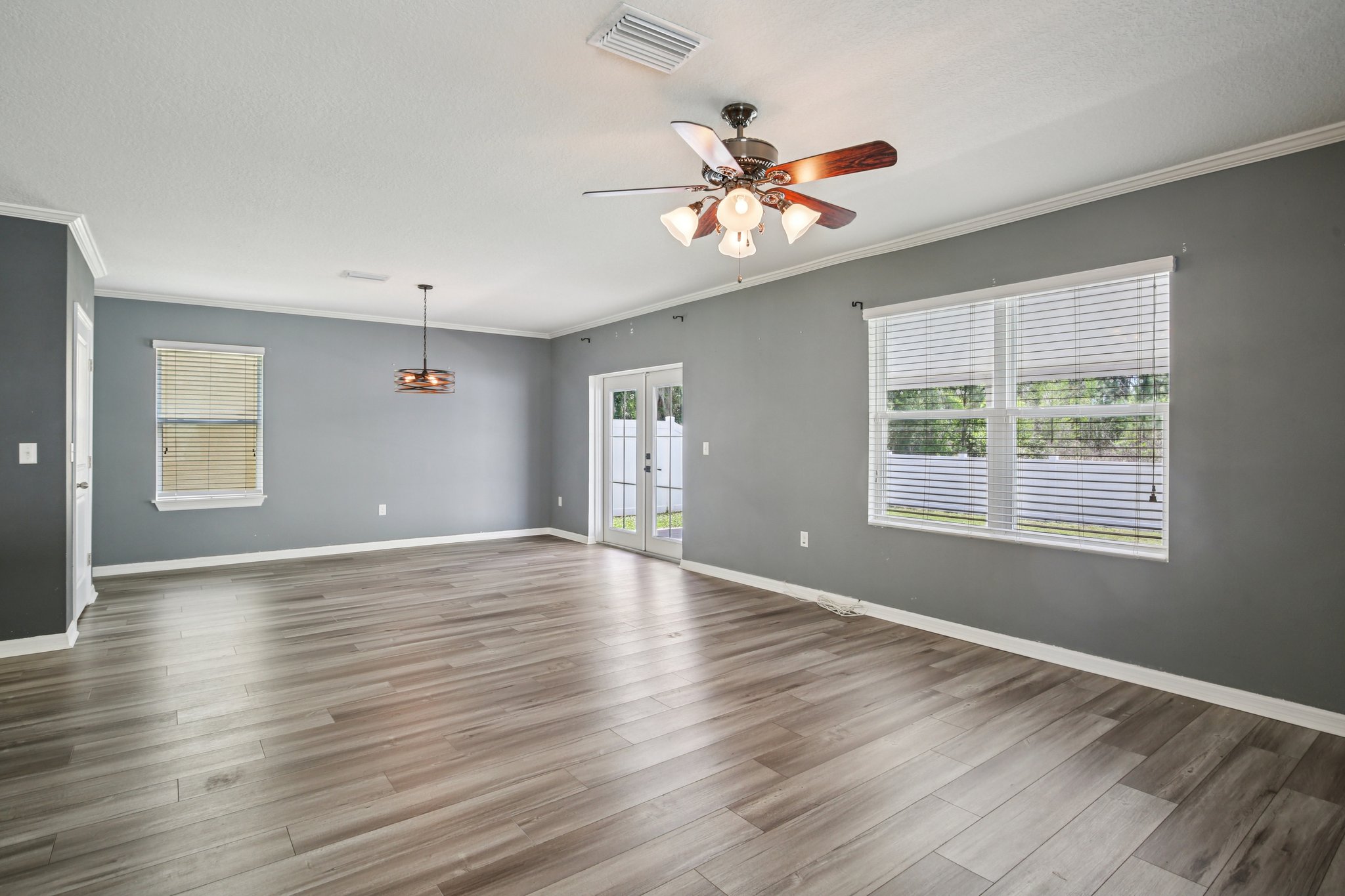 Wiltonway Dr-S1204-008.jpg