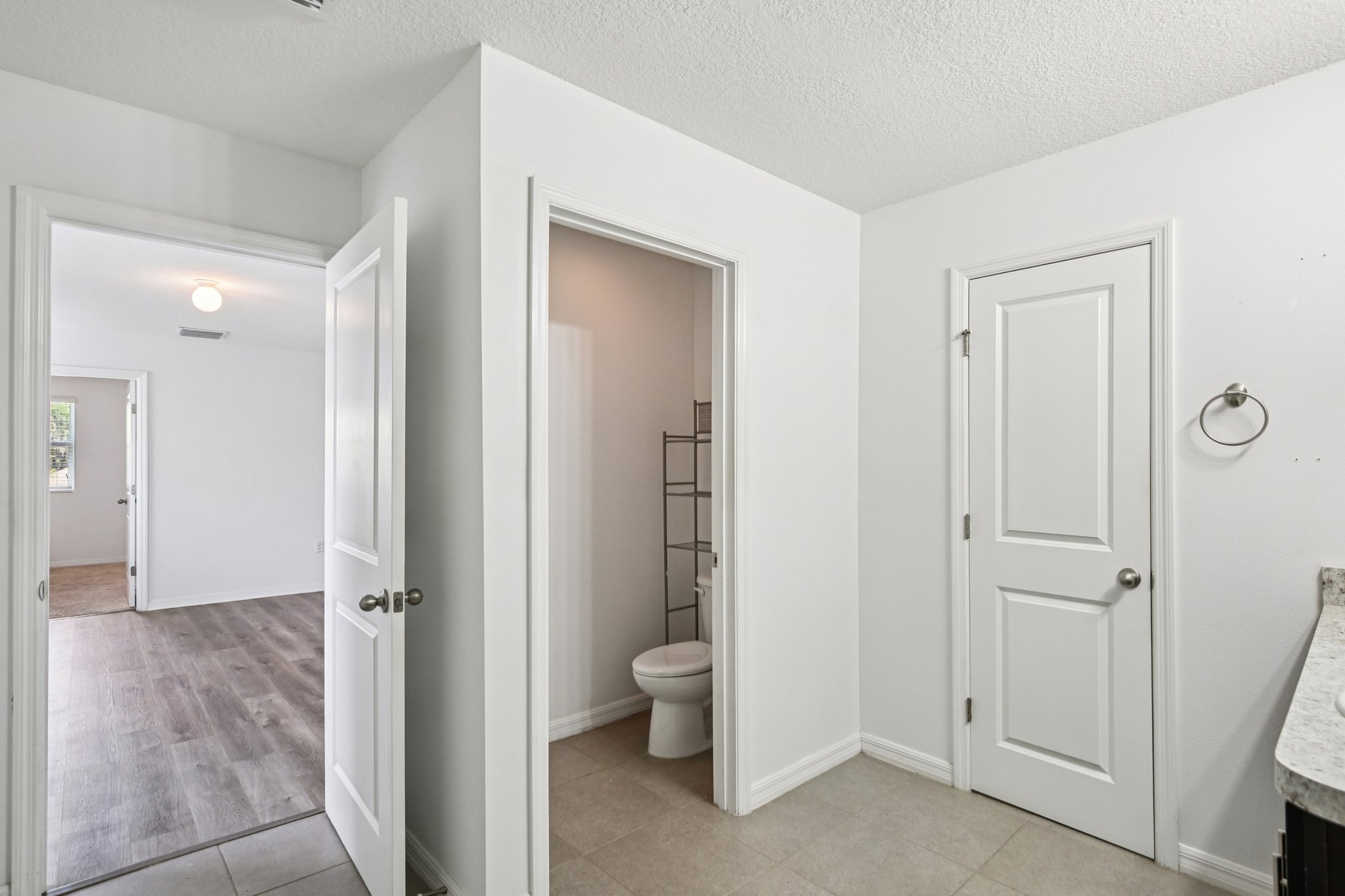 Wiltonway Dr-S1204-031.jpg