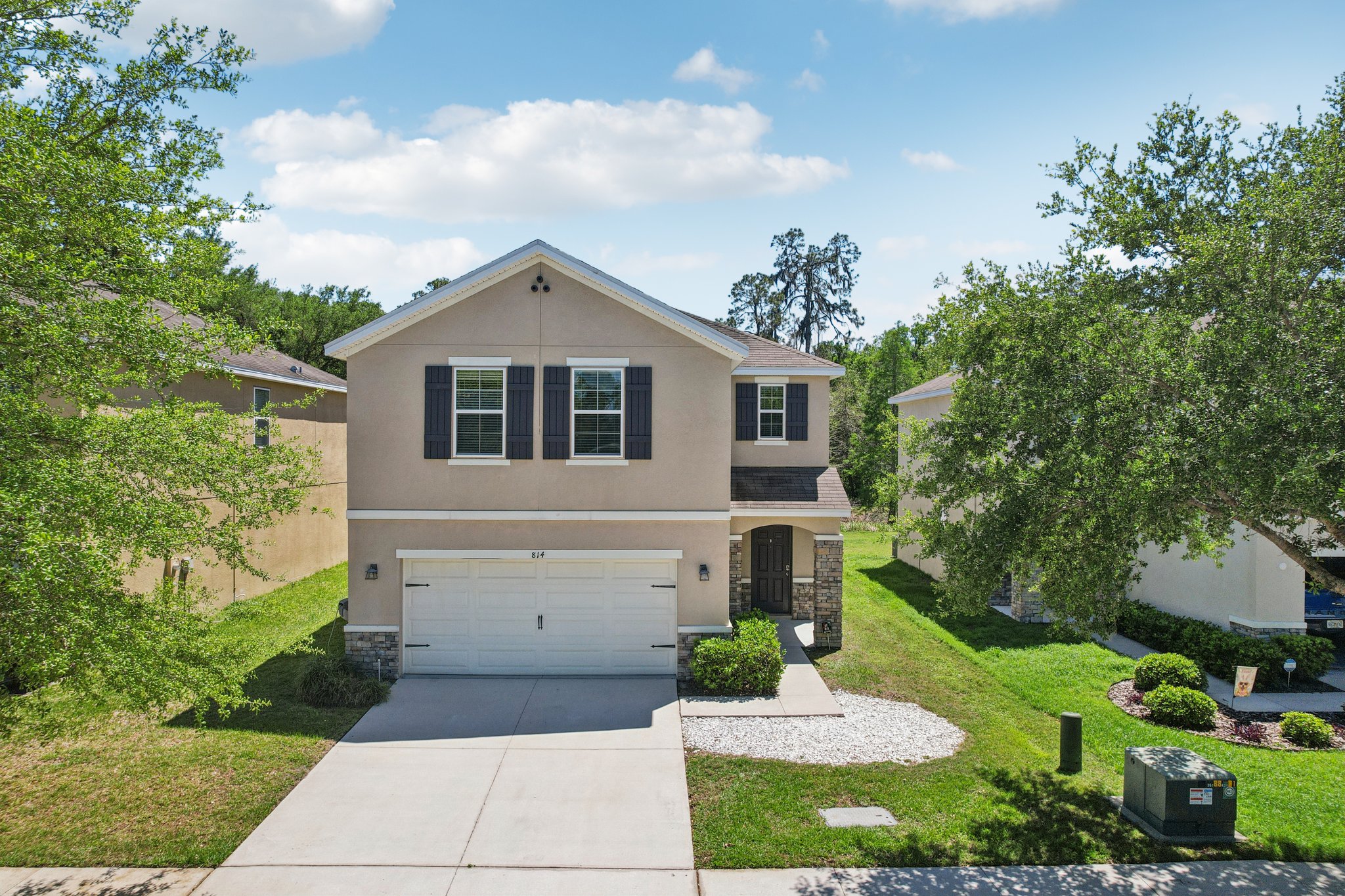 Wiltonway Dr-S1204-043.jpg