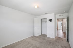 Wiltonway Dr-S1204-022.jpg