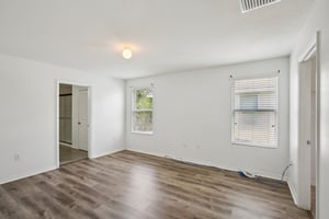 Wiltonway Dr-S1204-025.jpg