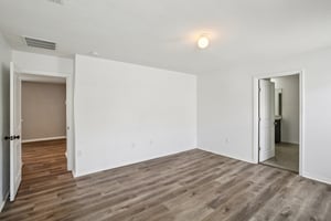 Wiltonway Dr-S1204-027.jpg