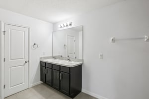 Wiltonway Dr-S1204-030.jpg