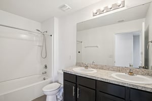 Wiltonway Dr-S1204-033.jpg